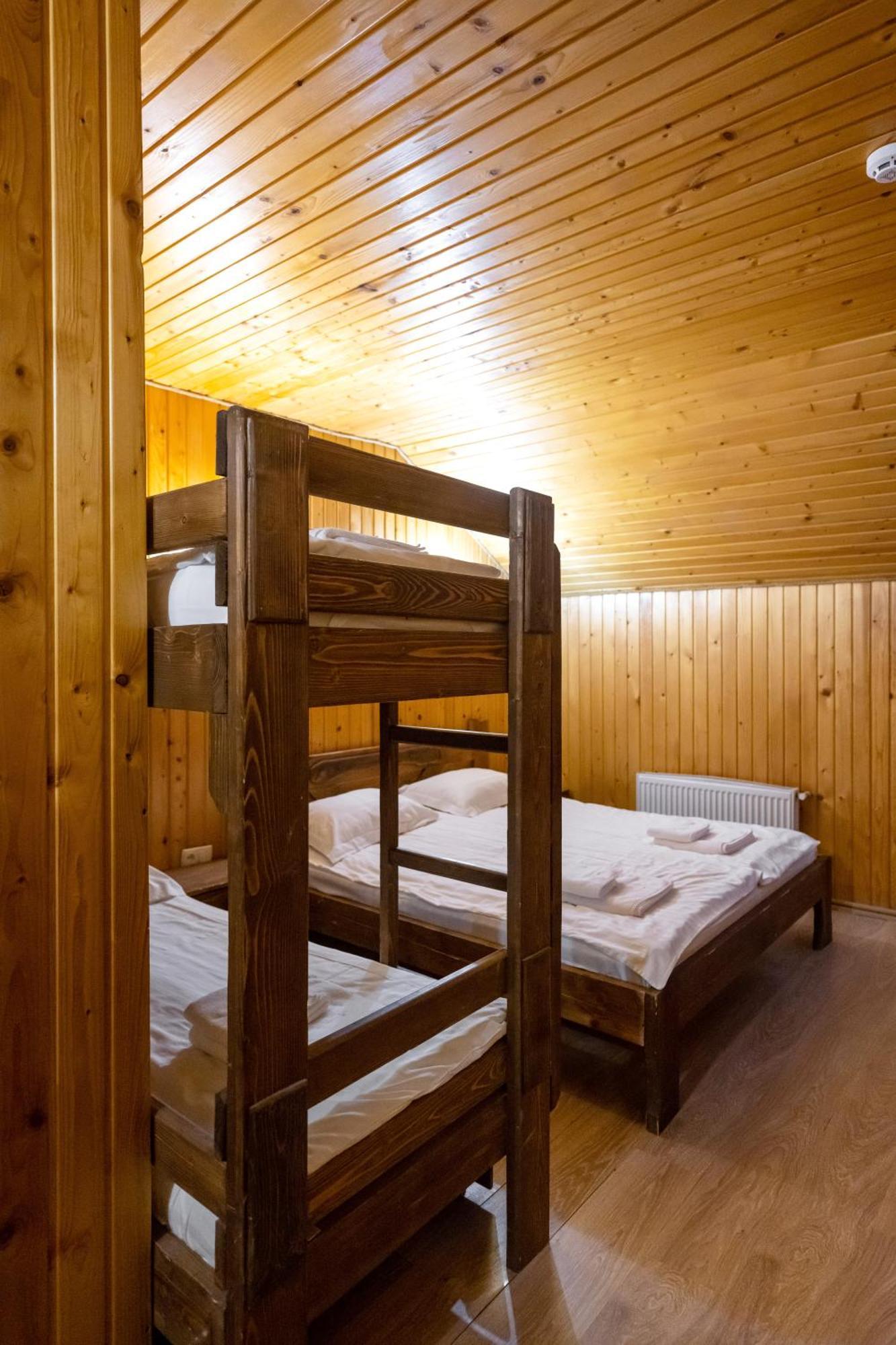 Готельний Комплекс Парламент, Яблуниця Екстериор снимка