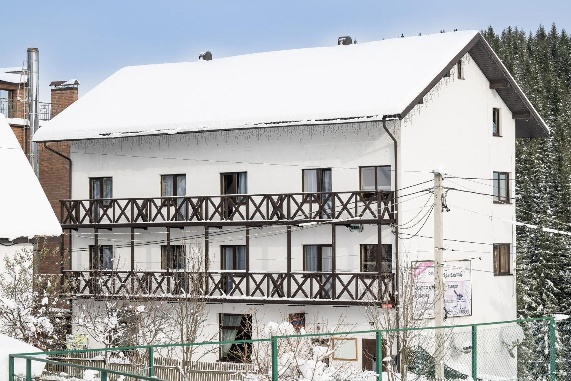Готельний Комплекс Парламент, Яблуниця Екстериор снимка